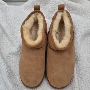 NEW UGG Women's Classic Ultra Mini chestnut size women's bootie US 7